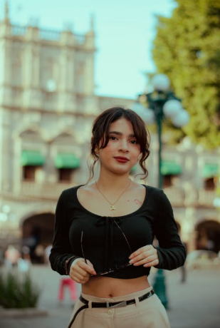 <em>Tamara L.</em>